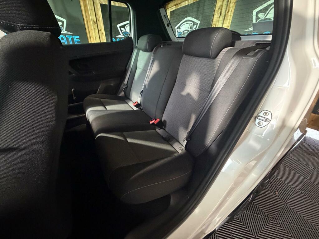 Skoda Fabia 1.4 Vrs Dsg Red #16