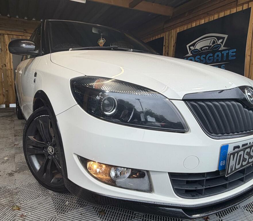 Skoda Fabia 1.4 Vrs Dsg Red #29