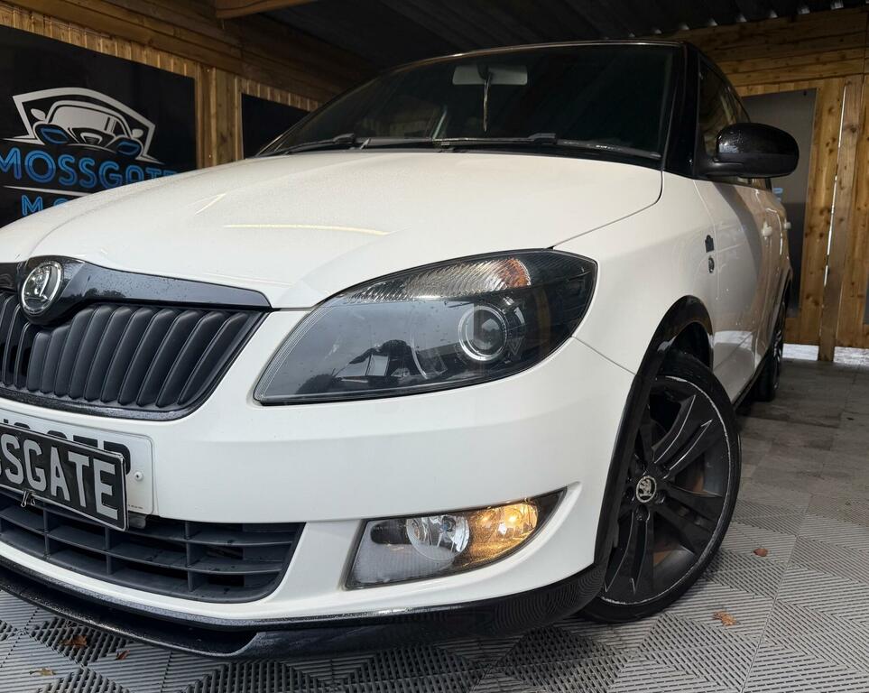 Skoda Fabia 1.4 Vrs Dsg Red #7