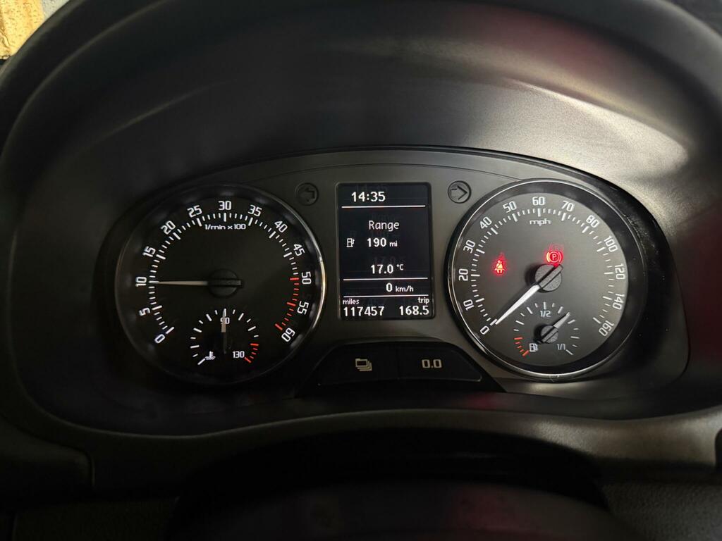 Skoda Fabia 1.4 Vrs Dsg Red #27