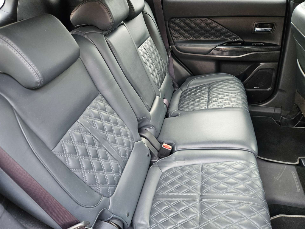 Mitsubishi Outlander Phev 4Hs Brown #15