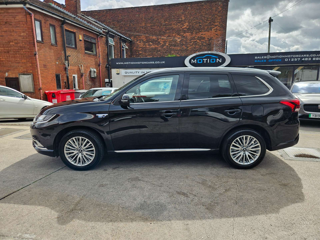 Mitsubishi Outlander Phev 4Hs Brown #22