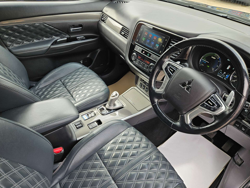 Mitsubishi Outlander Phev 4Hs Brown #11