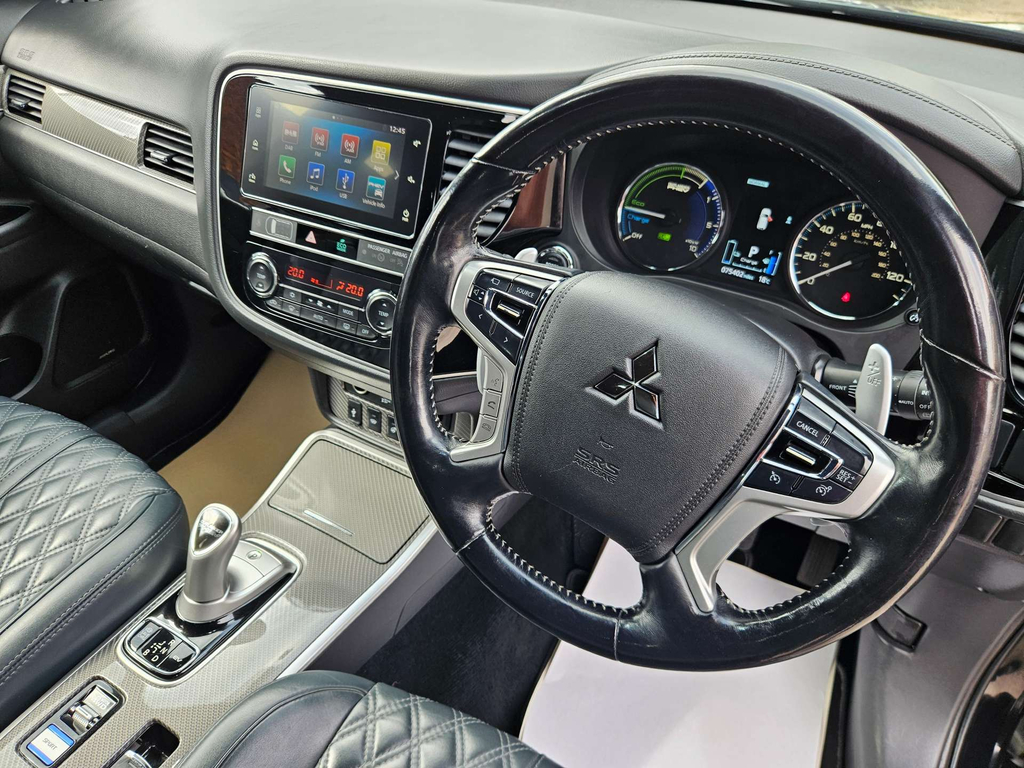 Mitsubishi Outlander Phev 4Hs Brown #16