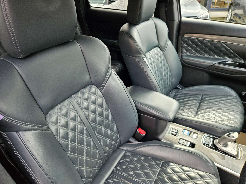 Mitsubishi Outlander Phev 4Hs Brown #10