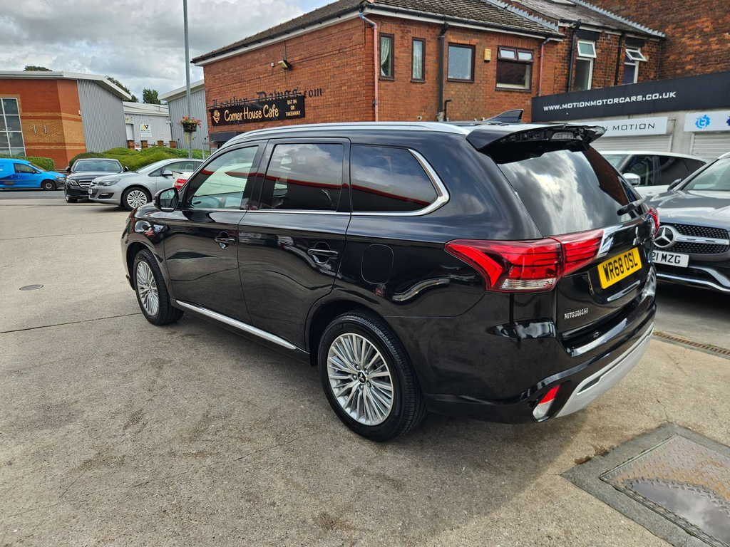 Mitsubishi Outlander Phev 4Hs Brown #9