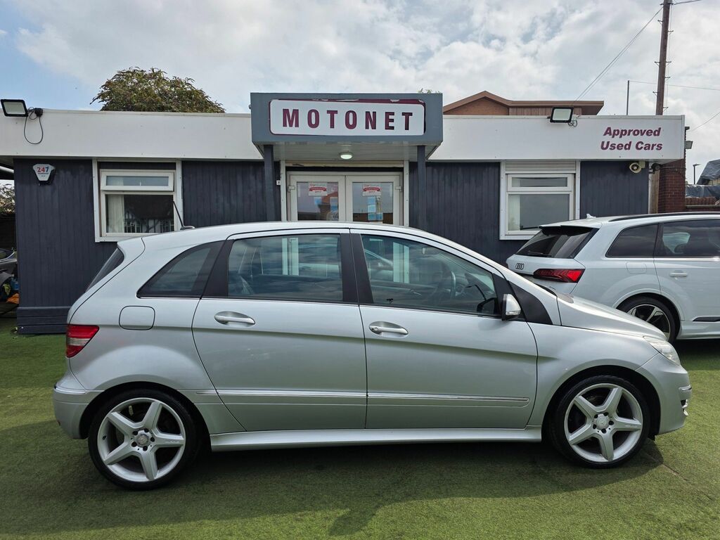 Mercedes-Benz B Class E250 Se Cdi Blueefficiency Black #7