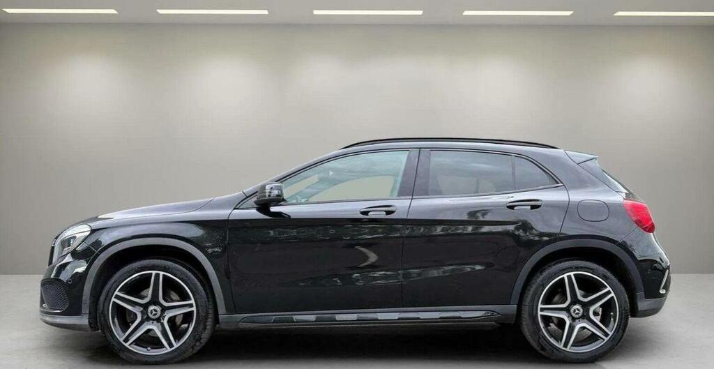 Mercedes-Benz GLA Class Suv 2.1 Gla220d Amg Line Premium 7G-dct 4Matic E Black #5