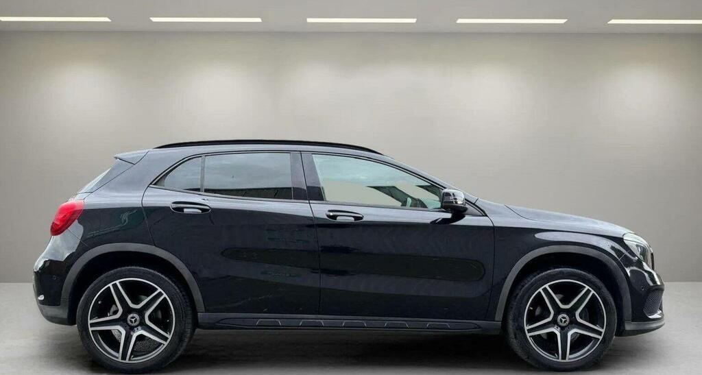 Mercedes-Benz GLA Class Suv 2.1 Gla220d Amg Line Premium 7G-dct 4Matic E Black #4