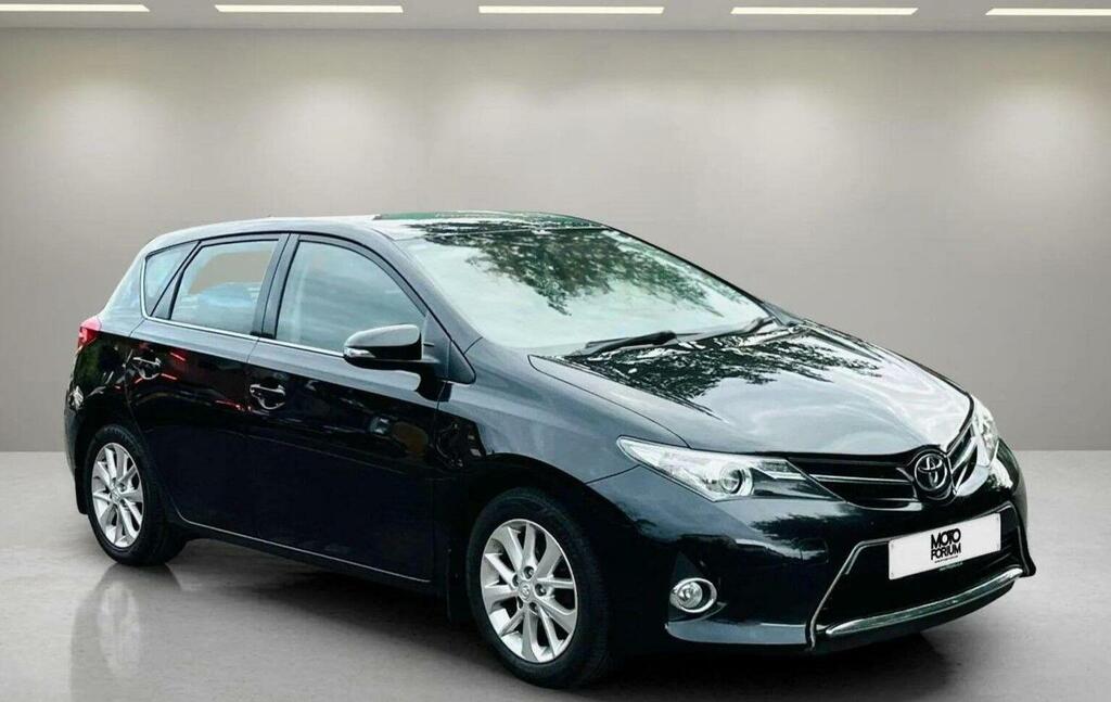 Toyota Auris Hatchback Blue #36