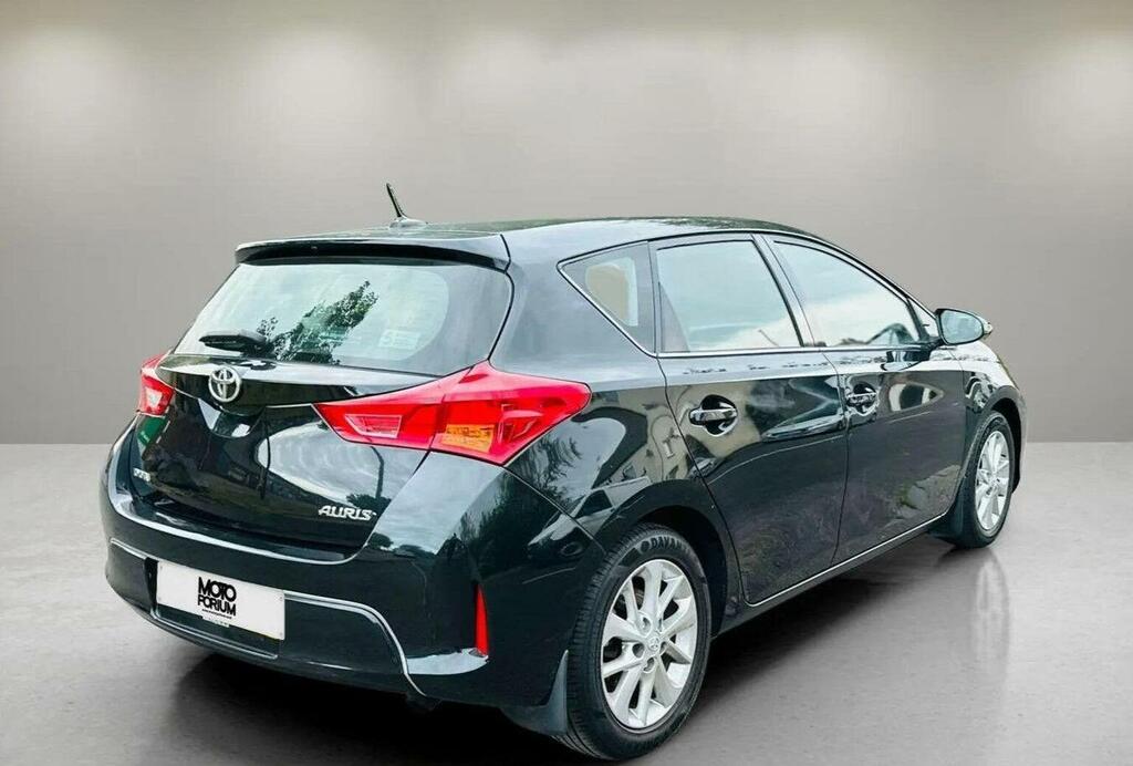 Toyota Auris Hatchback Blue #46