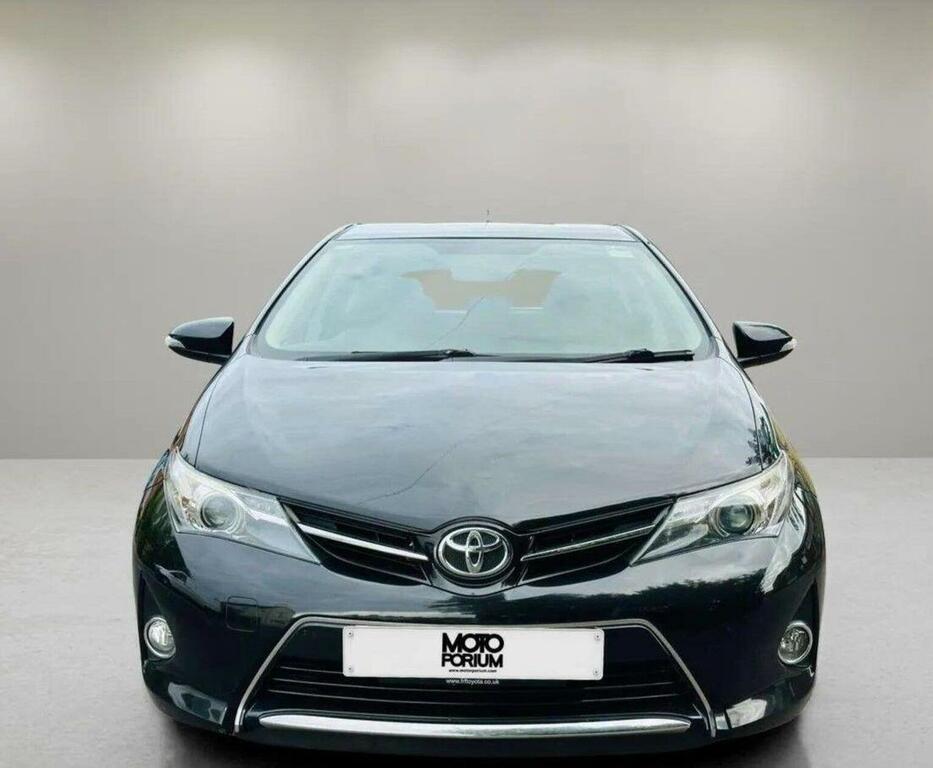 Toyota Auris Hatchback Blue #38