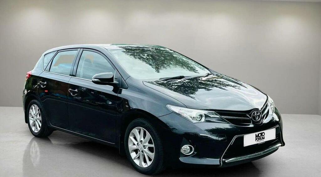 Toyota Auris Hatchback Blue #11