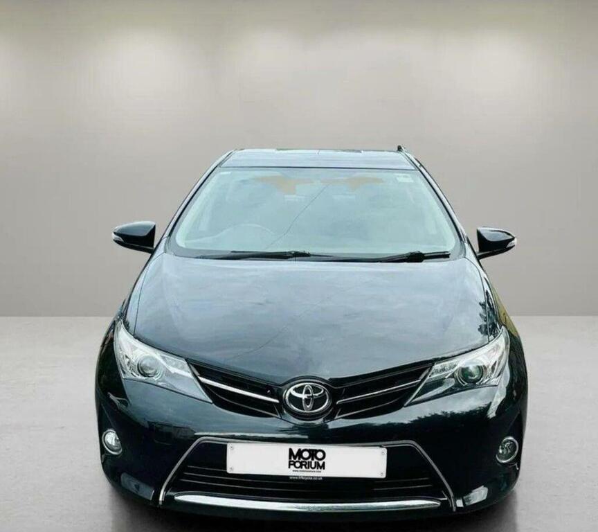 Toyota Auris Hatchback Blue #13