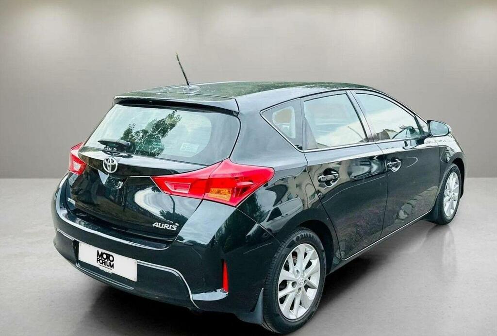 Toyota Auris Hatchback Blue #44