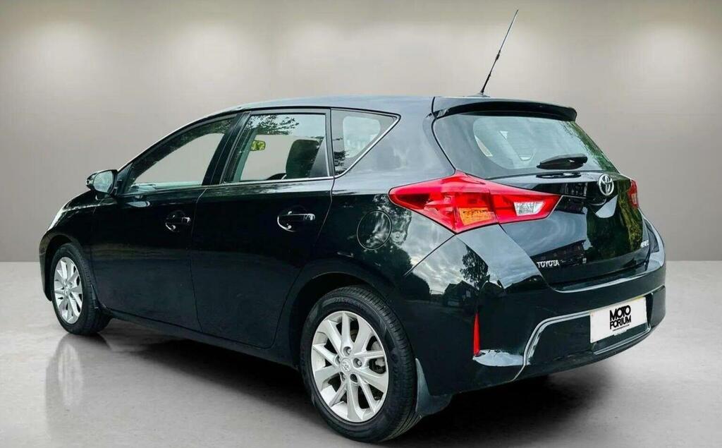 Toyota Auris Hatchback Blue #43