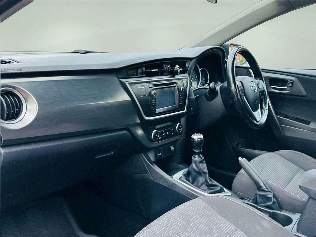 Toyota Auris Hatchback Blue #20