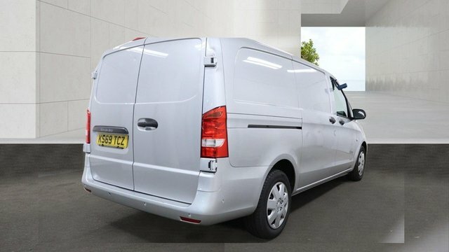 Mercedes-Benz Vito Manual Silver #4