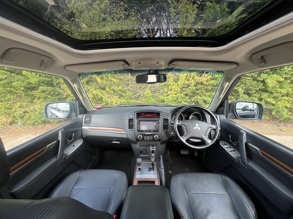 Mitsubishi Shogun Di-dc Sg3 Black #2