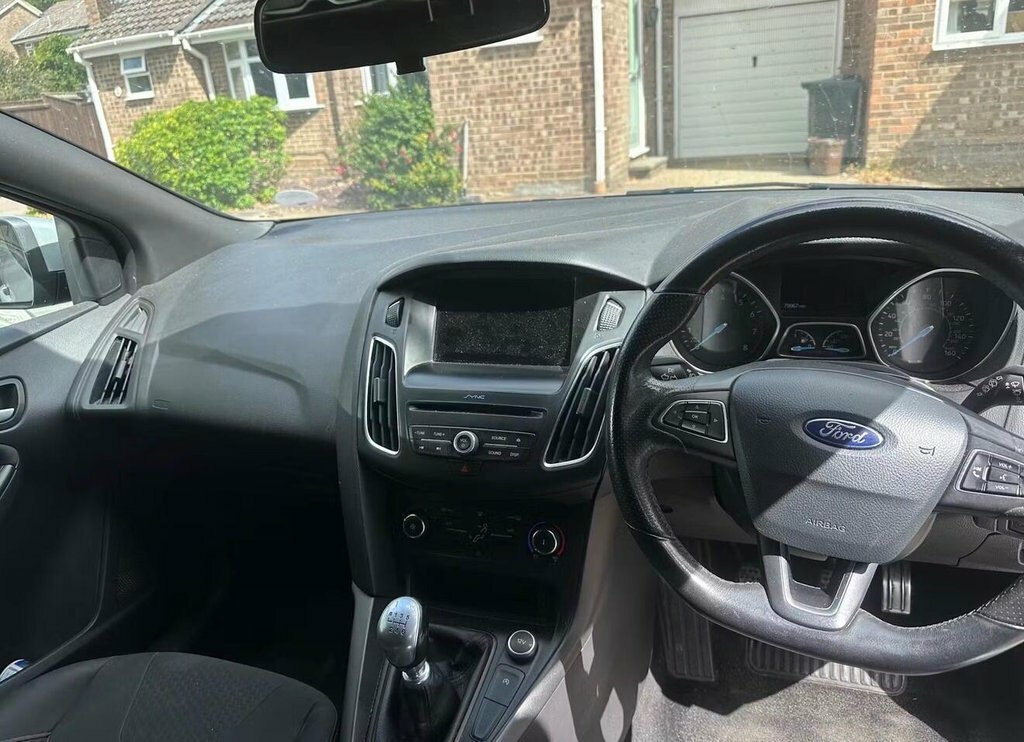 Ford Focus 1L St-line BK67DXU Silver #2