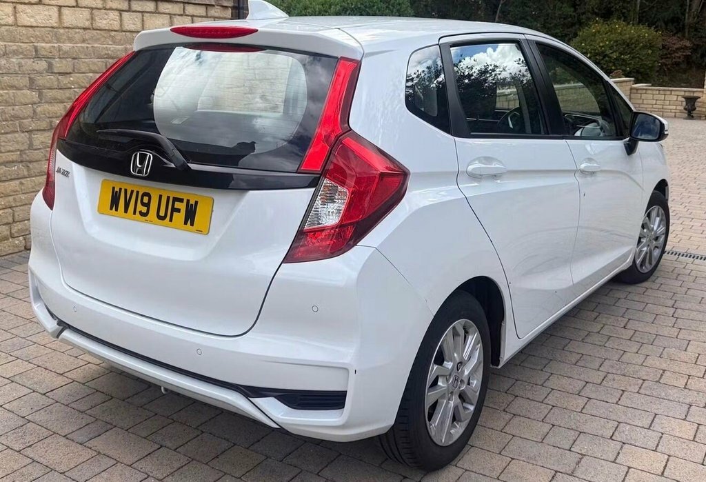 Honda Jazz 1.3L Se White #3