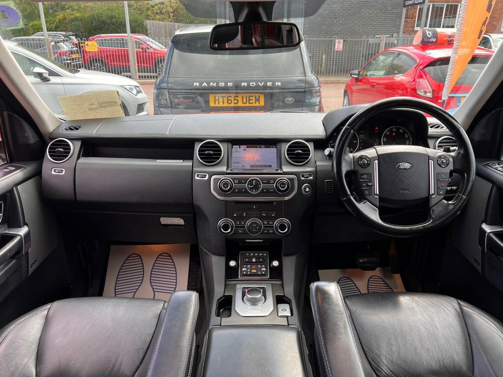 Land Rover Discovery 4 3L Hse Red #2