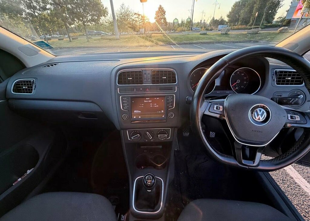 Volkswagen Polo S Red #2