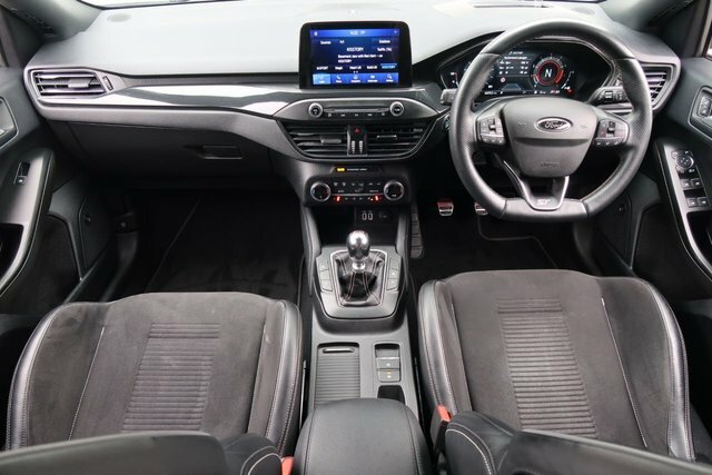 Ford Focus 2.3T Ecoboost St Hatchback Euro Black #2