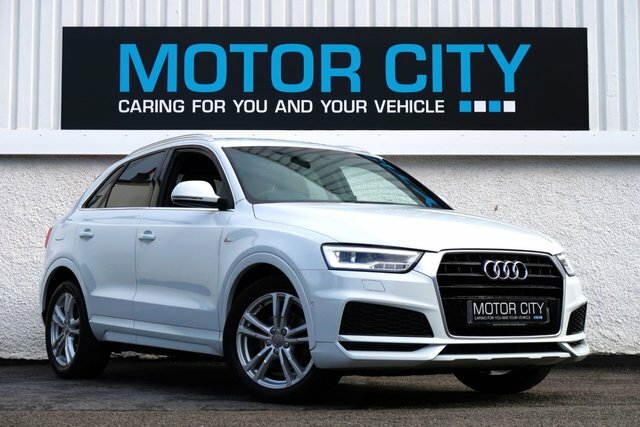 Audi Q3 Q3 Sport Tfsi S-a Black #1
