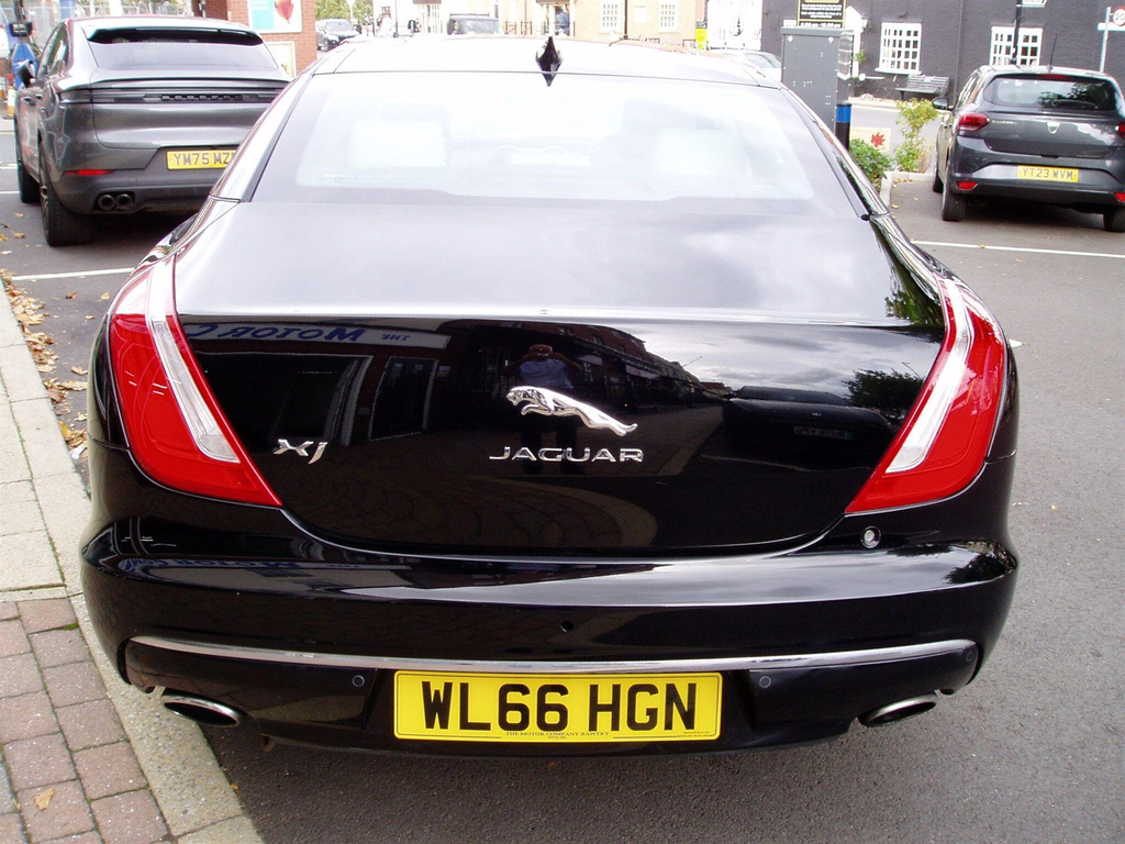 Jaguar XJ 3.0D V6 Portfolio Euro 6 Ss #4