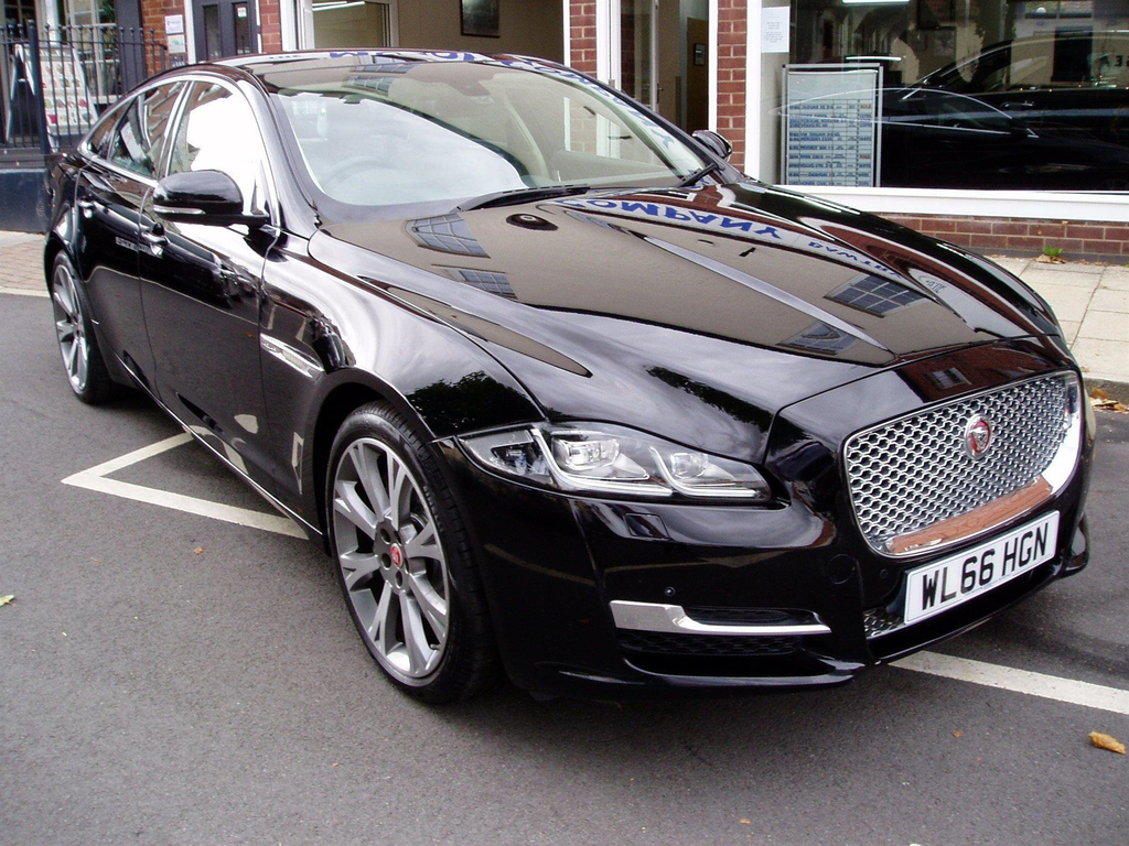 Jaguar XJ Black #8