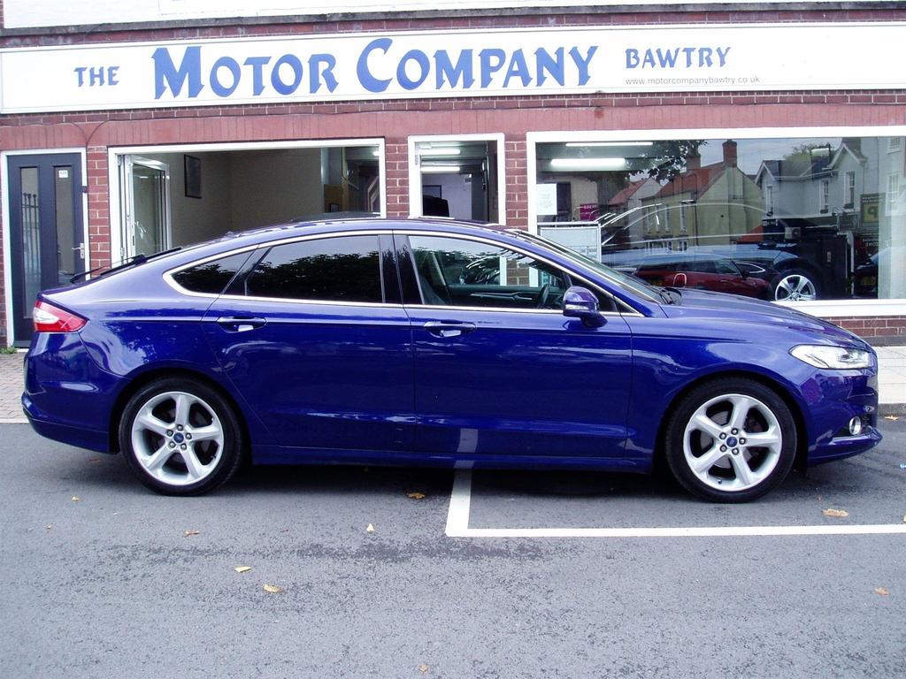 Ford Mondeo  Silver #6