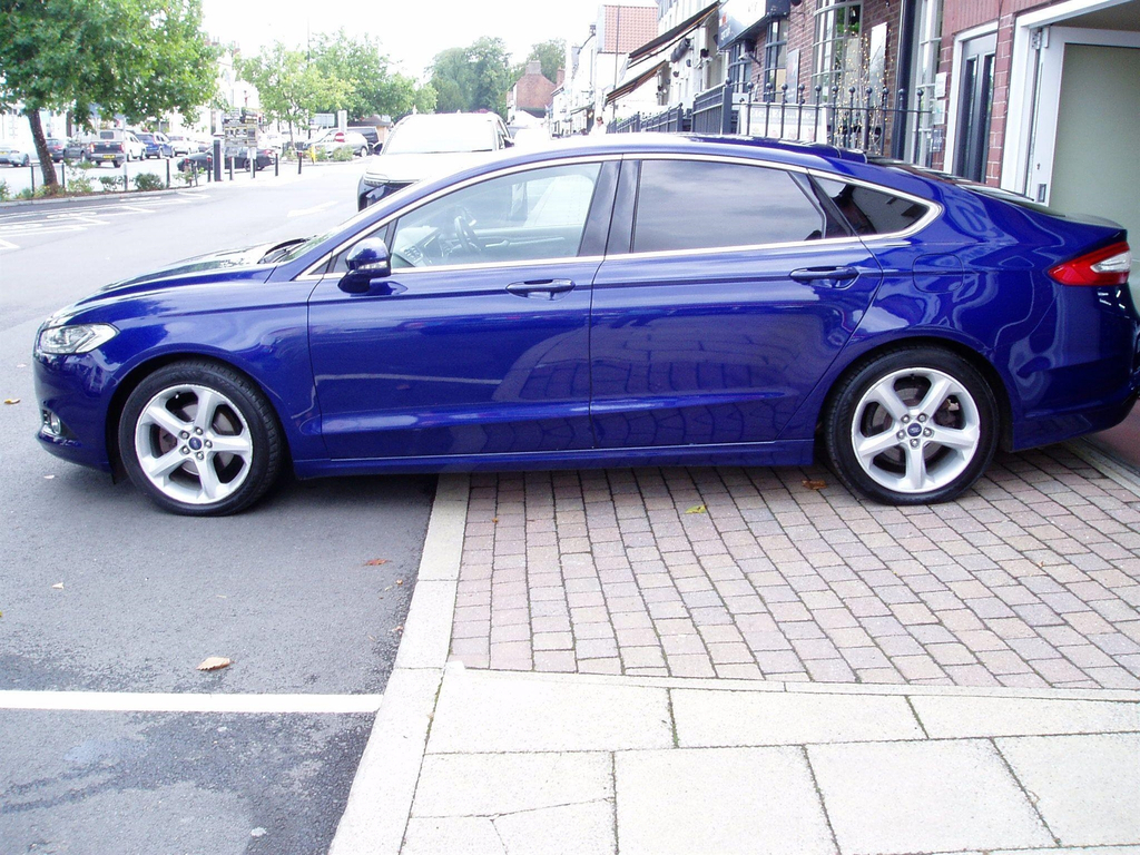 Ford Mondeo  Silver #10