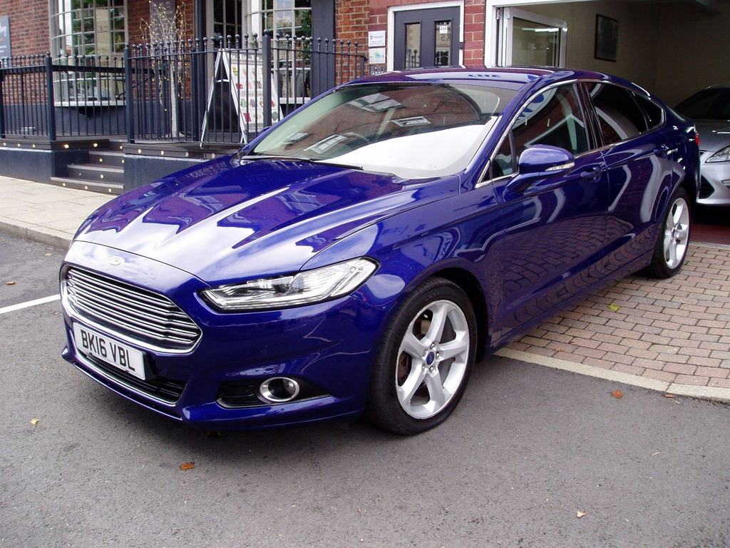 Ford Mondeo  Silver #35