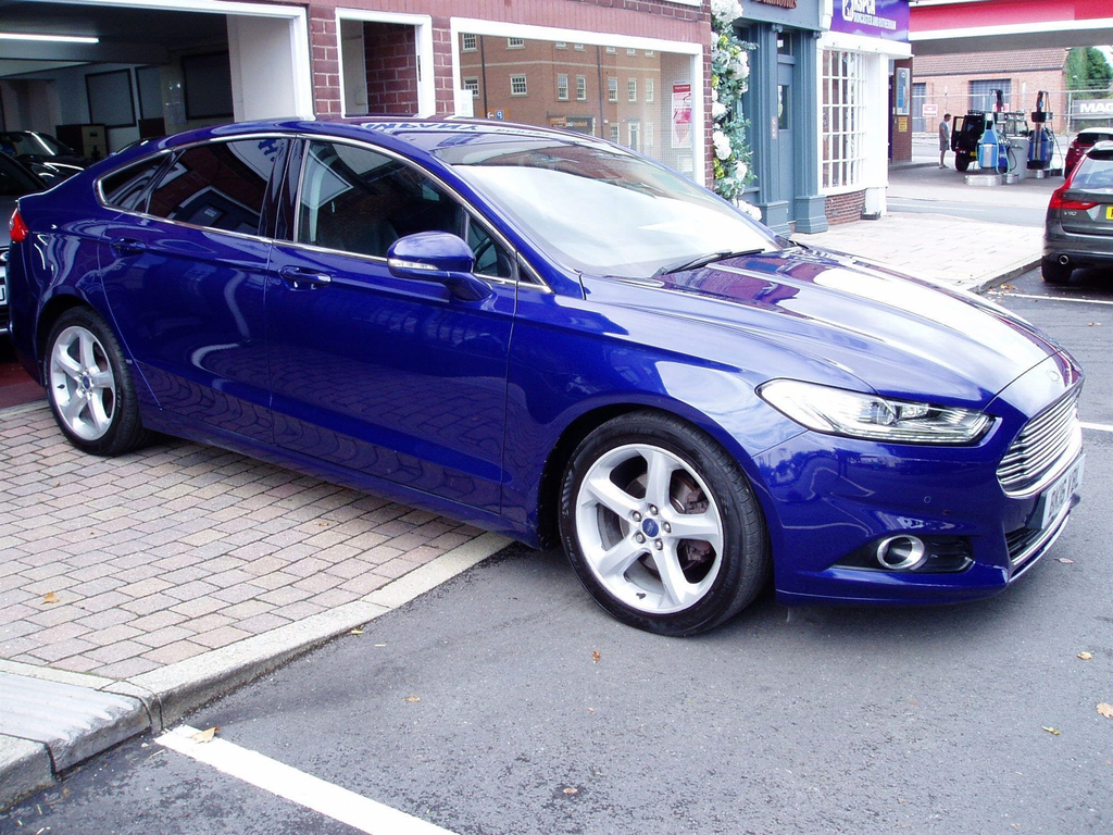Ford Mondeo  Silver #32