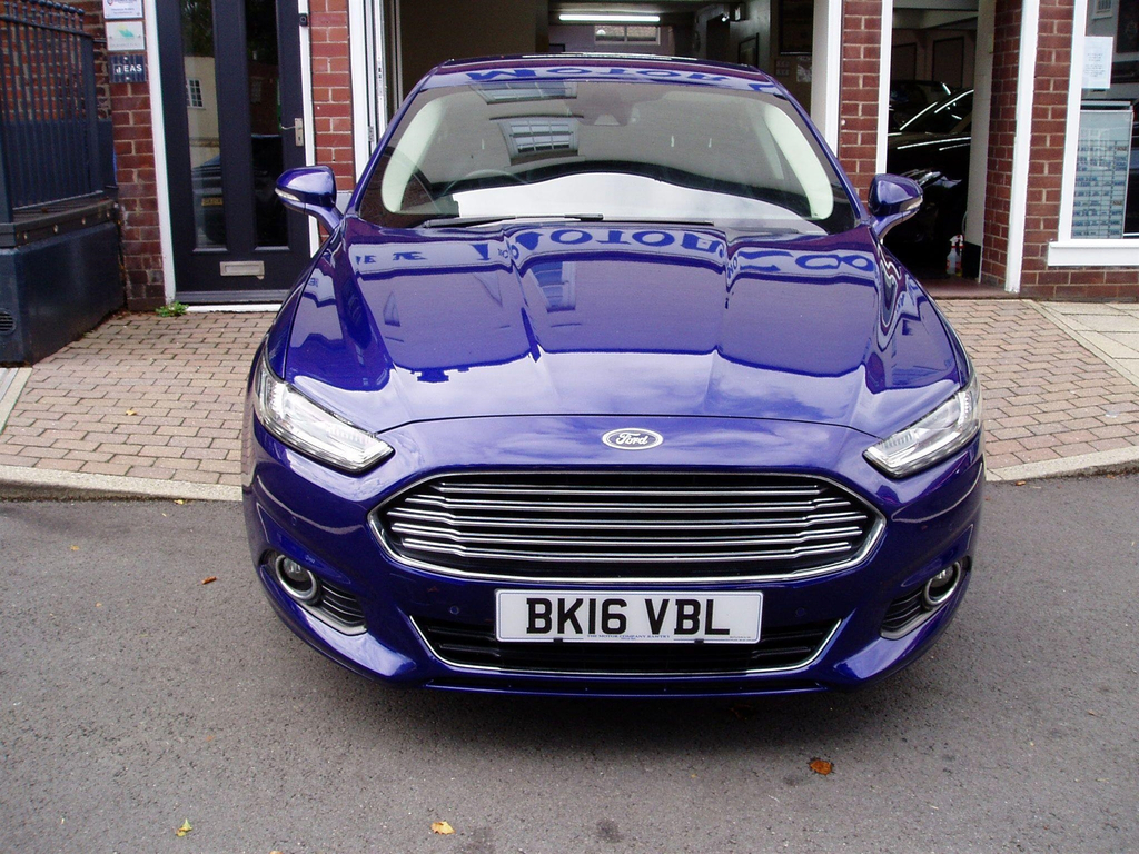 Ford Mondeo  Silver #29