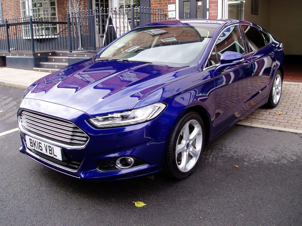 Ford Mondeo  Silver #7