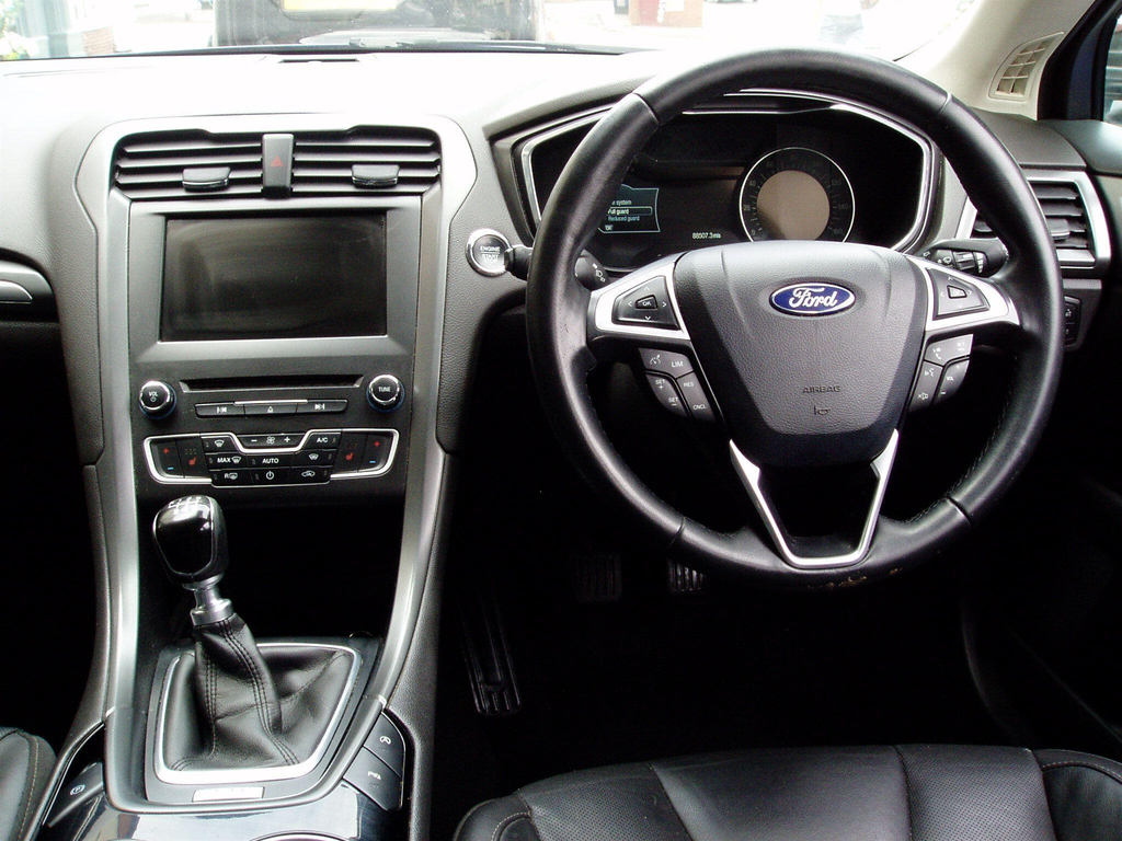 Ford Mondeo  Silver #17