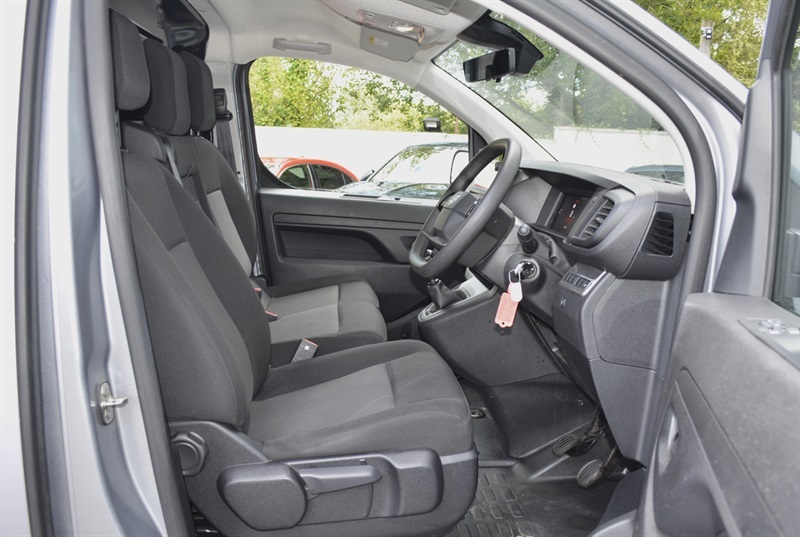 Vauxhall Vivaro 1.5 Turbo D Pro XL Panel Van 6Dr Lwb Grey #6