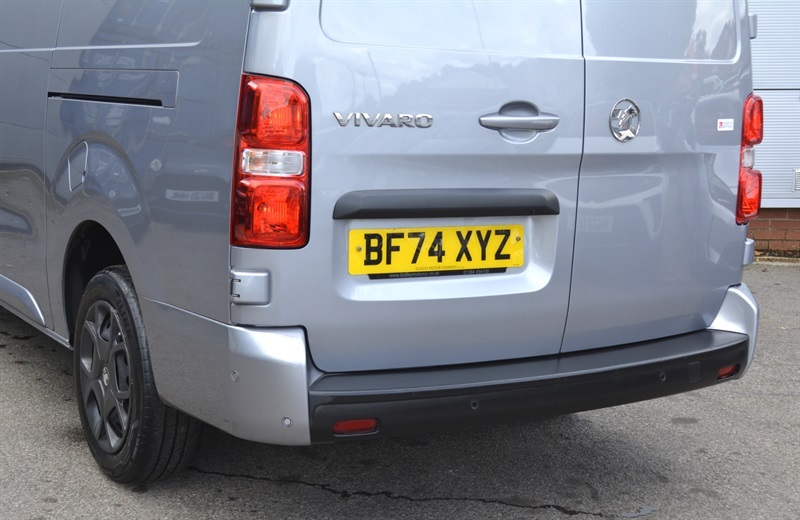 Vauxhall Vivaro Dynamic White #23