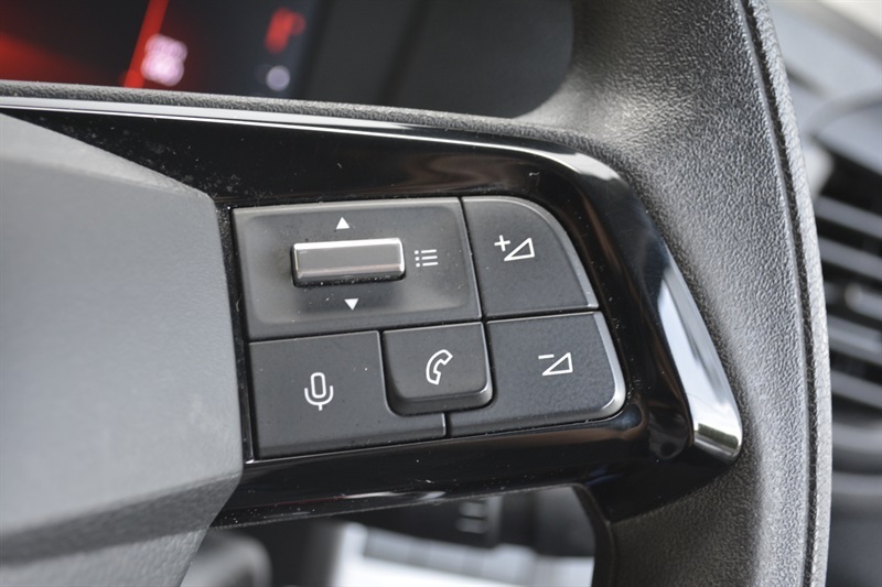 Vauxhall Vivaro Dynamic White #20