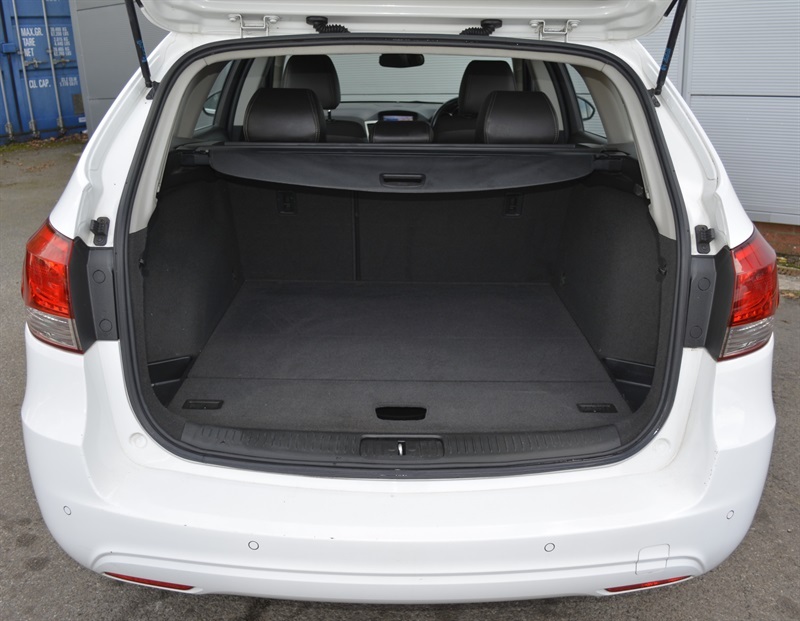 Chevrolet Cruze Ls White #21