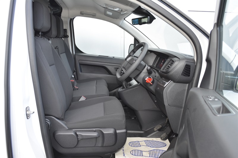 Vauxhall Vivaro Panel Van L2 Prime 2.0Td 145 Mt6 White #7