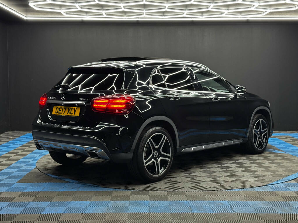 Mercedes-Benz GLA Class 2.1 Gla200d Amg Line Premium Plus 7G-dct 4Matic Black #5