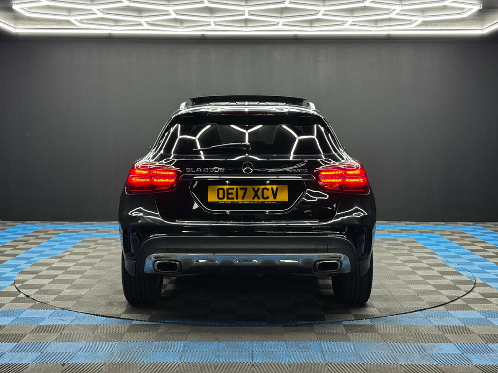 Mercedes-Benz GLA Class 2.1 Gla200d Amg Line Premium Plus 7G-dct 4Matic Black #6