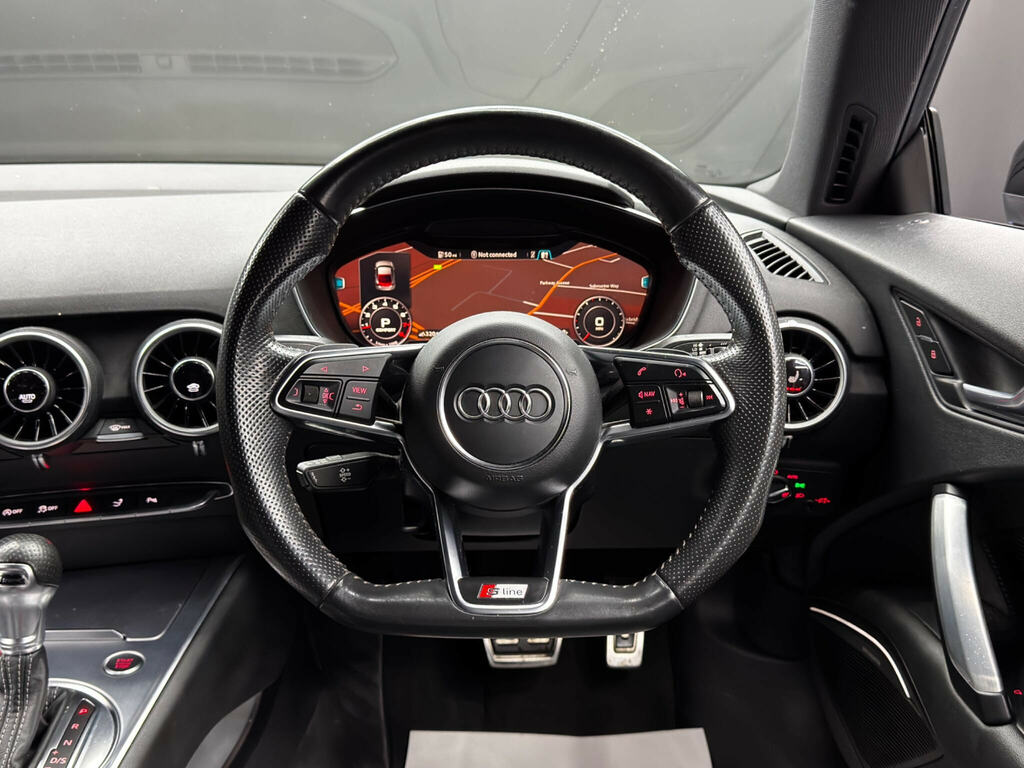 Audi TT 1.8T Fsi Black Edition White #17