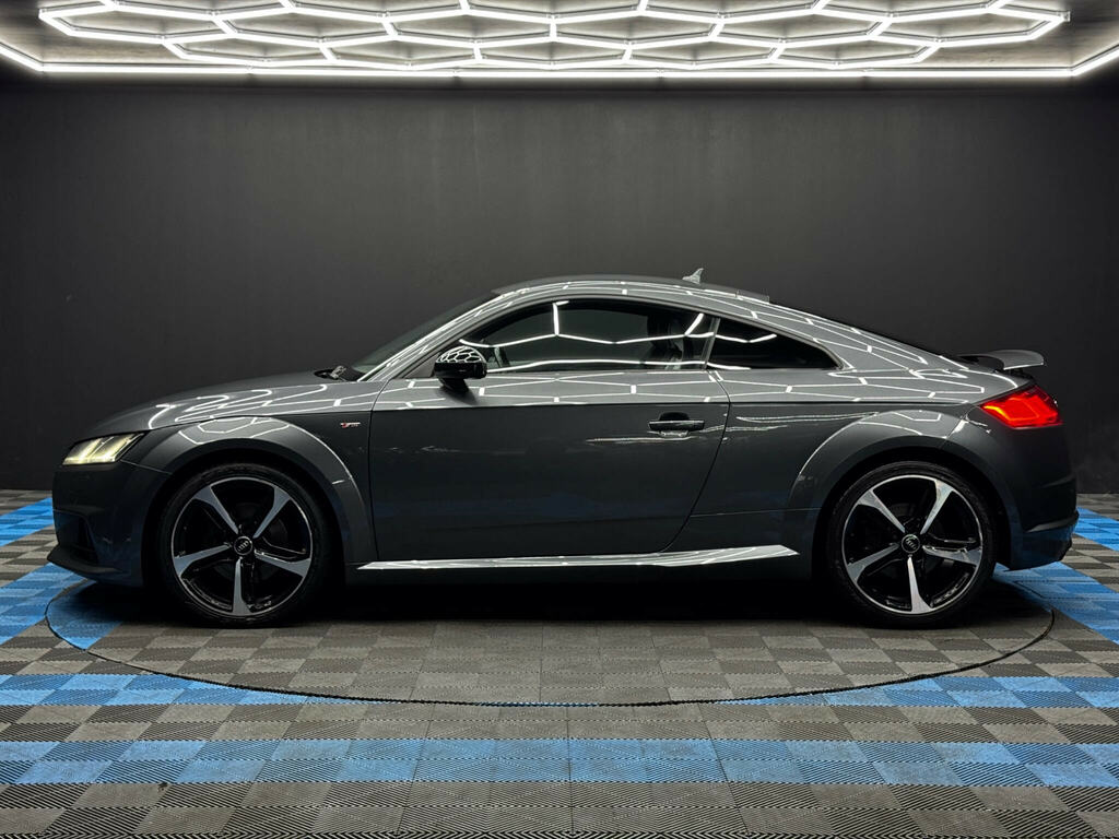 Audi TT 1.8T Fsi Black Edition White #8