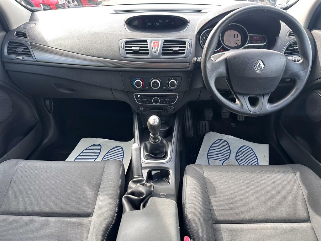 Renault Megane Coupe White #13
