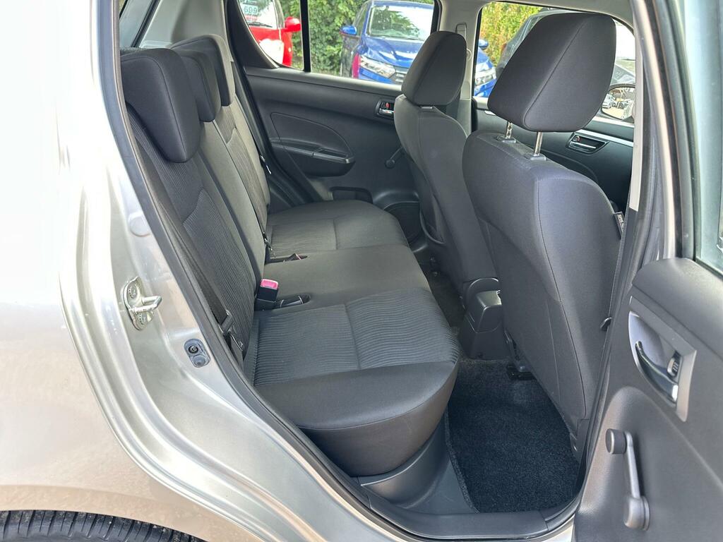 Suzuki Swift Red #28
