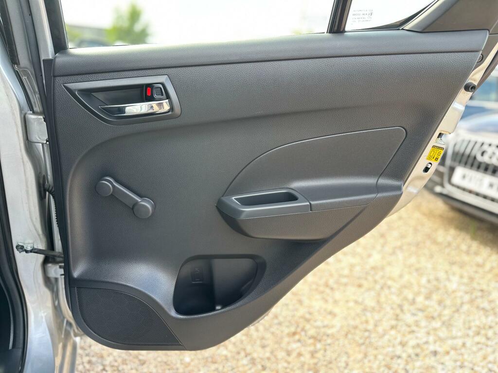 Suzuki Swift Red #32